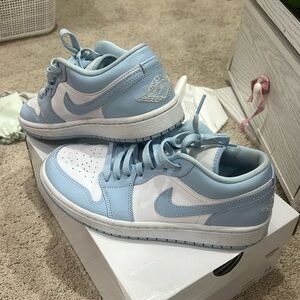 Jordan 1 Low White Ice Blue Women’s